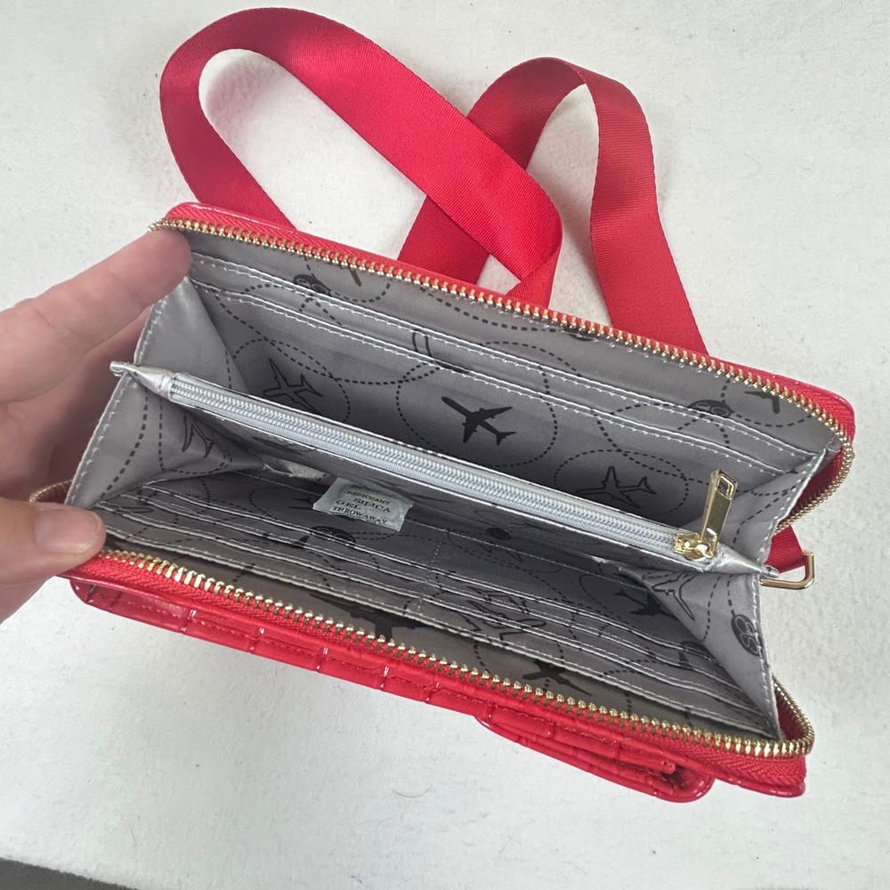 Joy Susan Red Crocodile Embossed Crossbody Wallet Phone Bag Gold Hardware - Picture 3 of 10